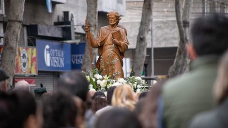Ulpiano Suarez participó de la celebración del Santo Patrono Santiago