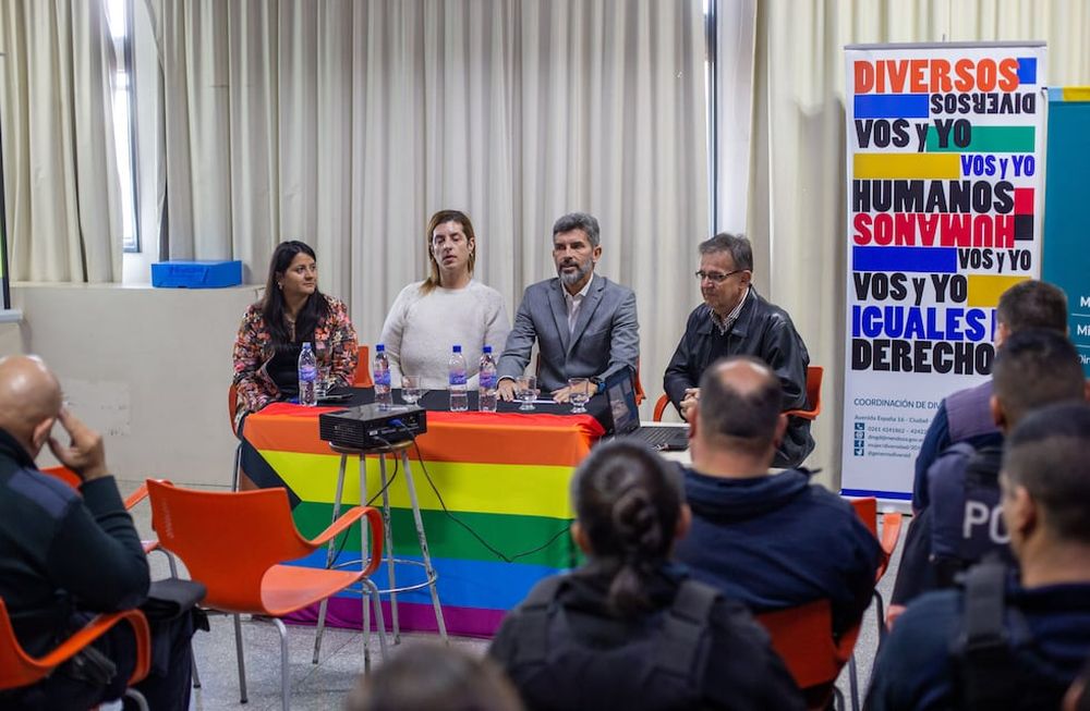 Nueva jornada de capacitaciones al personal policial sobre respeto, inclusión y diversidad sexual