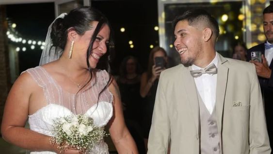 La pareja trans que se casó por iglesia en Corrientes.