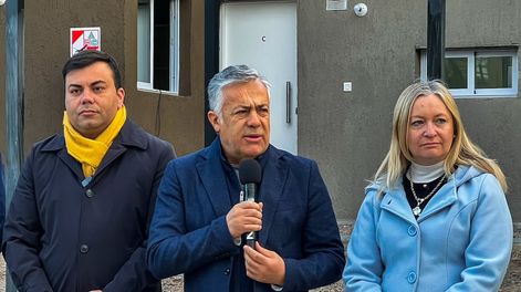 Los Andes | El gobernador Alfredo Cornejo, la vicegobernadora Hebe Casado y el intendente de Las Heras, Francisco Lo Presti. Foto: Prensa Las Heras