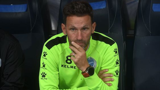 Bernardi planea una gran rotación