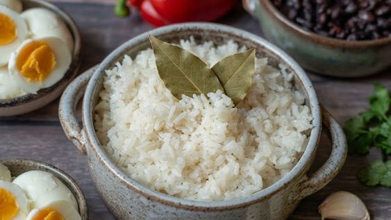 La receta logra un arroz más perfumado, con una textura agradable y un sabor mucho más profundo.
