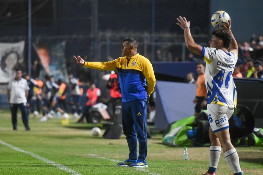 Jorge Almirón, entrenador de Rosario Central.