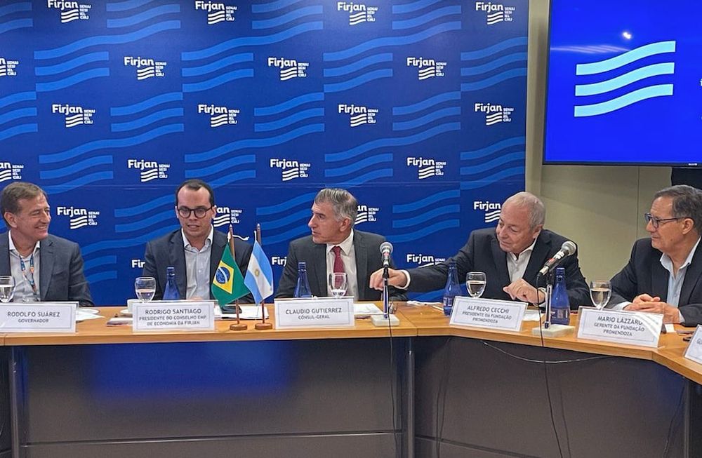 El Gobernador Rodolfo Suarez y el presidente del Consejo Empresarial de Economía de la Federación de las Industrias del Estado de Río de Janeiro (FIRJAN), Rodrigo Santiago, encabezaron la apertura de bienvenida de la presentación de Mendoza como destino de inversiones en la Feria Oil&Gas.