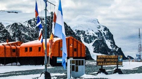 Instalaciones de la Base Antártica Conjunta Orcadas, en Isla Laurie, Antártida Argentina.