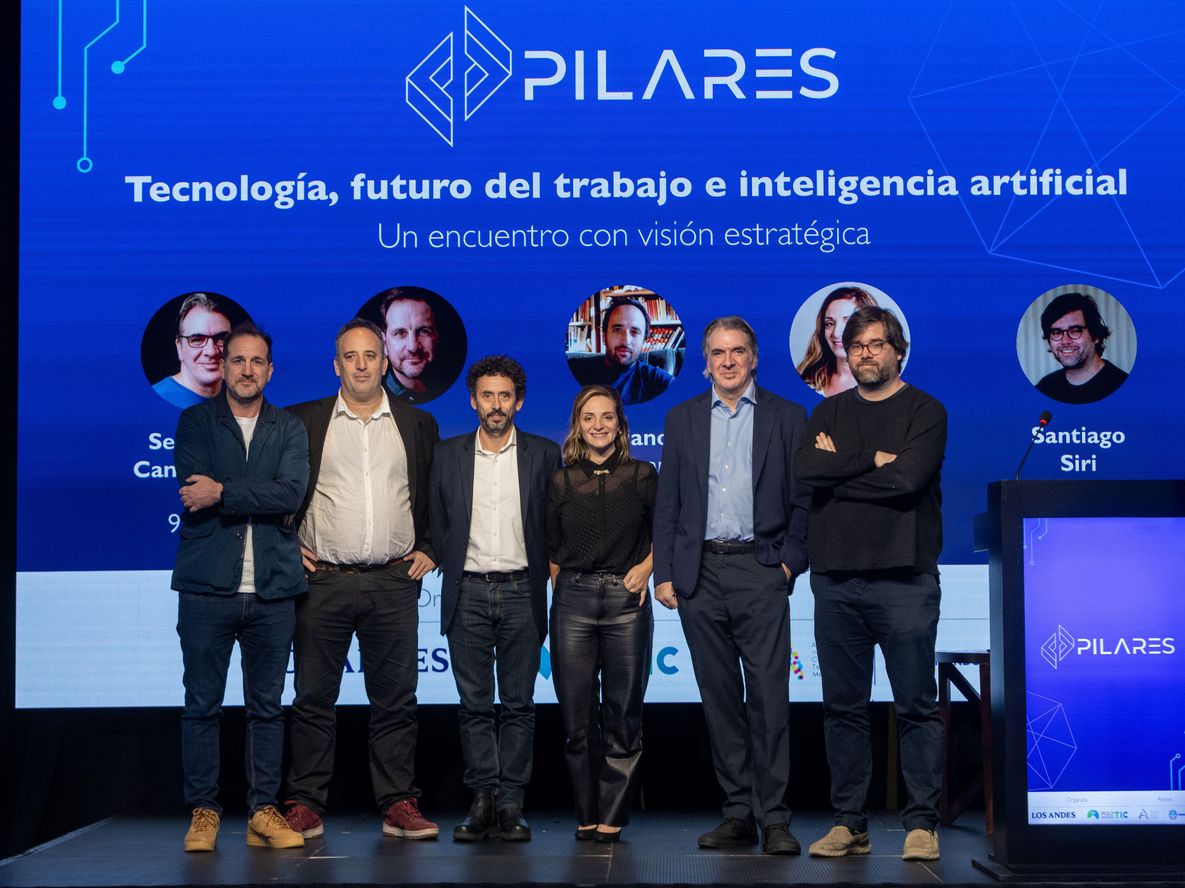 Lalo Zanoni, Mariano Blejman, Pablo Dellazoppa, director de Contenidos de Los Andes, Martina Rua, Sebastián Campanario y Santiago Siri. Foto: Marcelo Álvarez.