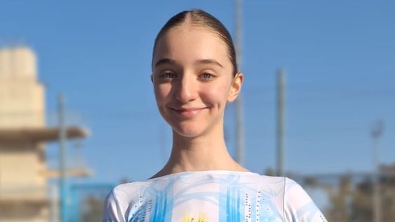 Camila Onetto tiene 14 años y necesita ayuda para representar a Argentina en el Mundial de Patinaje Artístico que se desarrollará en Italia.