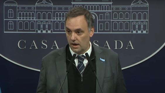 Habló Adorni en medio del escándalo por las coimas: El tiempo es el único juez que siempre revela la verdad.