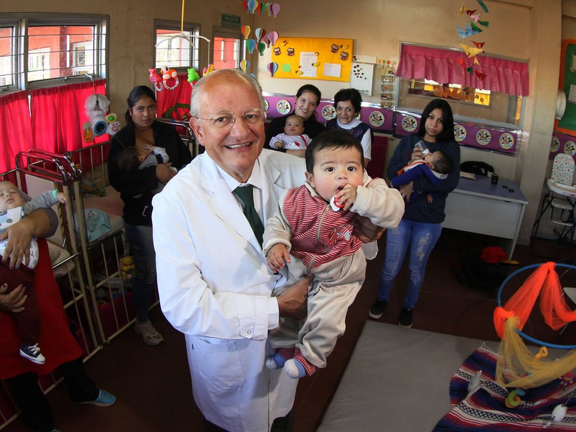 Hay esperanza para el Hospital de Conin: luego de tener que cerrar su hospital dedicado al abordaje de niños con desnutrición y tras 8 meses de inactividad, ahora anuncian que podrán volver a abrirlo pronto.