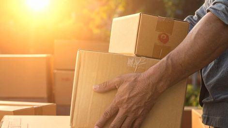 Reciclaje: guardá cajas de cartón y convertílas en un increíble adorno navideño