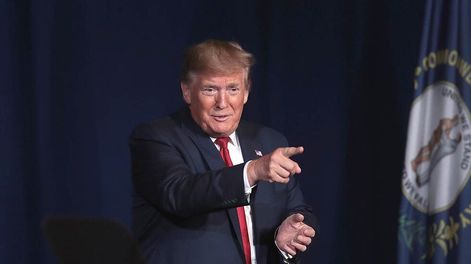 Trump no viaja a Dinamarca porque no quieren venderle Groenlandia - Por Martin  Selsoe