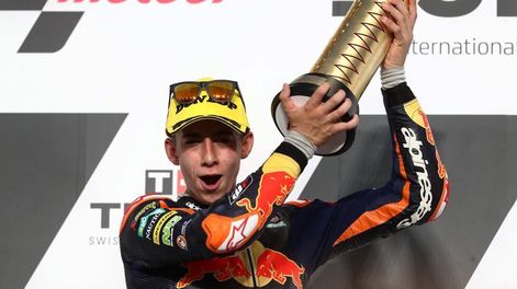 Pedro Acosta disputó su segunda carrera en Moto3 y logró el triunfo en el Gran Premio de Doha luego de partir desde la zona de boxes.