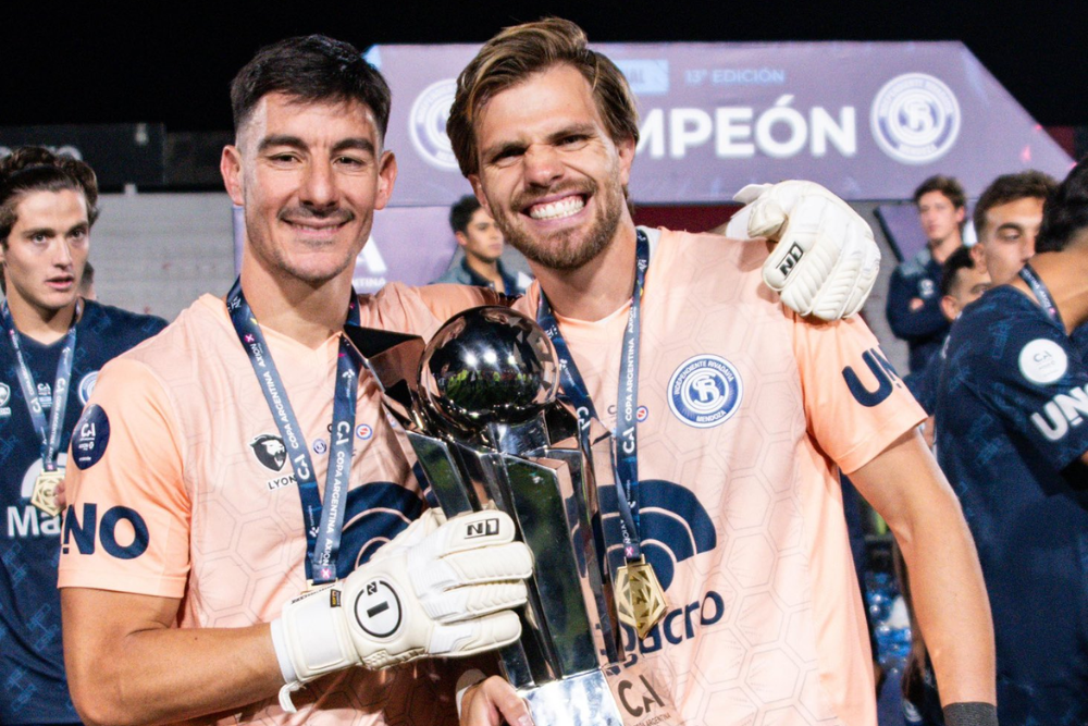Gonzalo Marinelli y Ezequiel Centurión, los arqueros campeones de Independiente Rivadavia