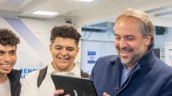 Maipú promueve que los jóvenes estudien desarrollo de software