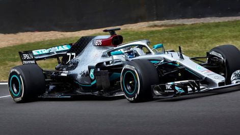 Mercedes completo el primer día de pruebas en Silverstone