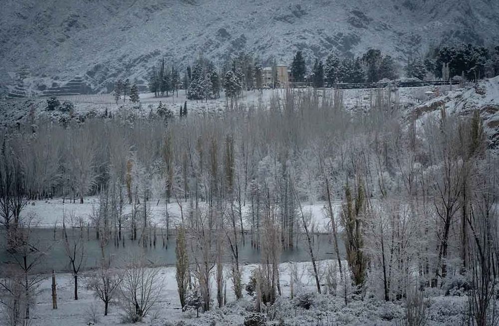 Luego de un fin de semana que trajo nieve a la precordillera mendocina, se espera que haya temperaturas bajo cero -al menos- hasta el miércoles. Las recomendaciones ante las bajas temperaturas. Foto: Ignacio Blanco / Los Andes