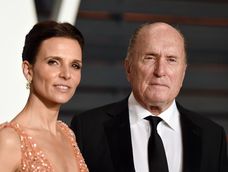 Robert Duvall junto a su esposa, la-argentina Luciana Pedraza