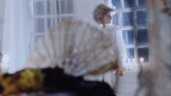 Un momento de Eclipse total del corazón, de Bonnie Tyler.