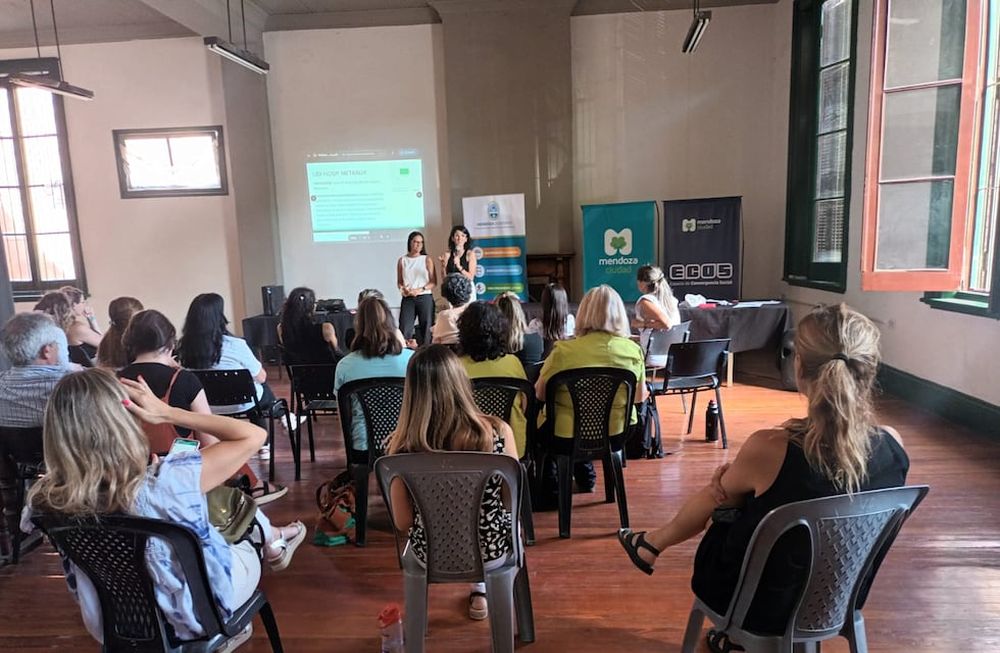 Charla gratuita para mujeres emprendedoras
