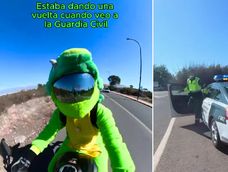 Insólito: la policía de España frenó a un joven que manejaba con un disfraz de dragón.