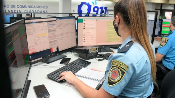 911. Una operadora logró colaborar para salvarle la vida a una bebé que se ahogaba en barrio Las Playas. (Policía de Córdoba / Imagen ilustrativa)