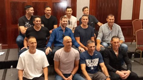 Los Andes | La Selección Argentina que logró el oro olímpico en Atenas 2004. Histórico. / Genitleza: Hernán Sartori.