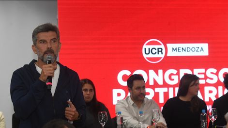 El intendente Ulpiano Suárez en el congreso radical. (Archivo/ foto: Ramiro Gomez).