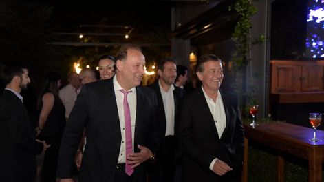 José Candeloro, presidente de Delegación Mendoza de la Cámara Argentina de la Construcción y el gobernador Rodolfo Suarez.