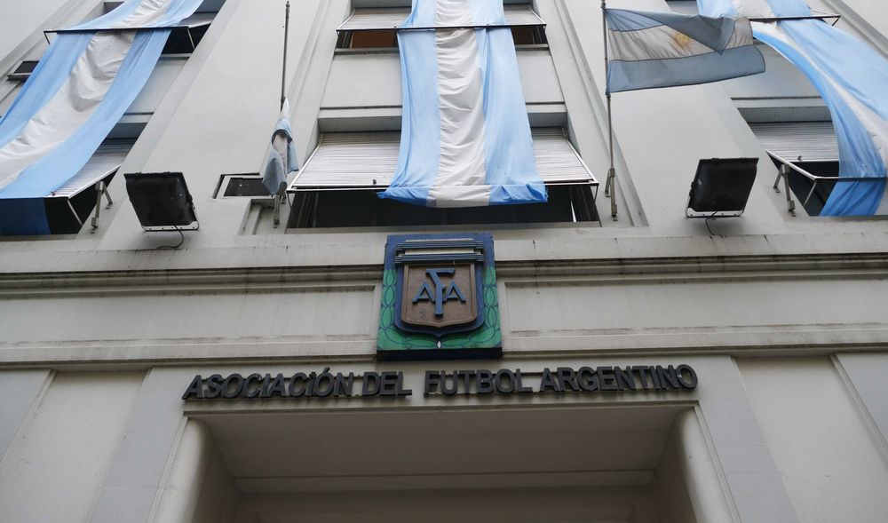 Otro disparate de AFA. Títulos por doquier. Insólito. 