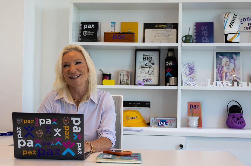 Alexia Keglevich. Con más de 30 años de experiencia en la industria, marcó un antes y un después en la asistencia al viajero