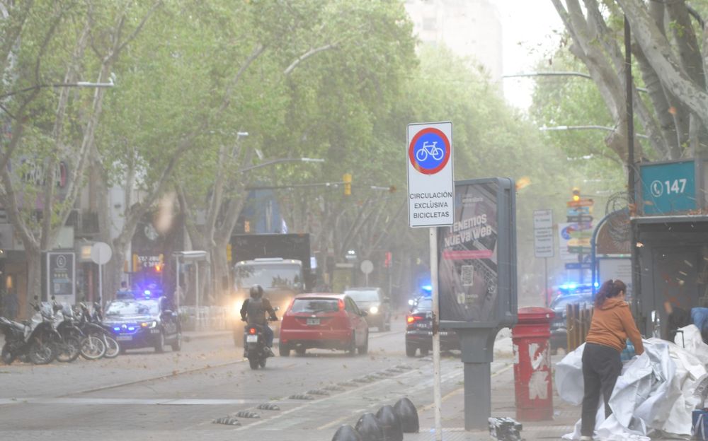 Vuelve el Zonda a Mendoza
