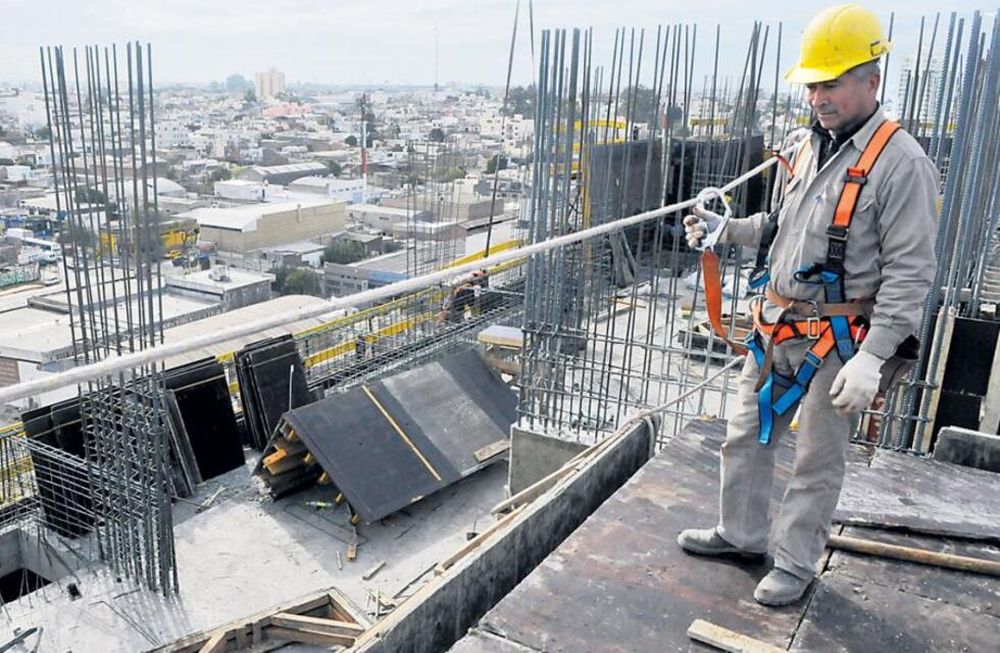 Enfermedades laborales: ¿cuáles son los riesgos y soluciones?