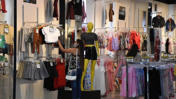 Todos los lunes tenés un 10% de reintegro en alimentos, farmacias, indumentaria, electrodomésticos, materiales de construcción y muchos rubros más. Foto: Mariana Villa / Los Andes