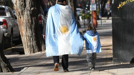 El pronóstico para este sábado mundialista: sube la temperatura y siguen cerrados los pasos a Chile.