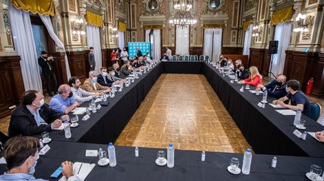 Los Andes | Roberto Feletti se reunió con Axel Kicillof e intendentes peronistas.
