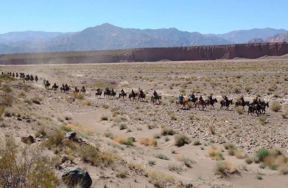 El extenso terreno tiene palestras naturales para entrenamiento avanzado y picos de más de 5.000 metros de altura. En 1945 los campos fueron vendidos al Estado. Orlando Pelichotti / Los Andes