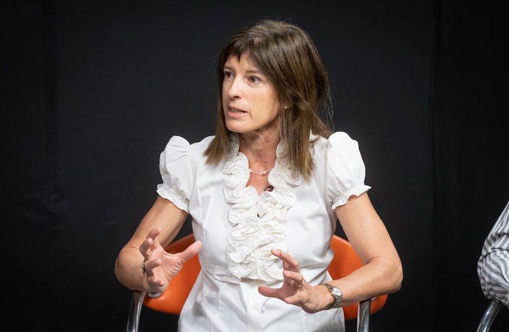 En el cuarto encuentro de Pilares participó Gabriela Ábalos, profesora de Derecho Constitucional y jueza tributaria. Foto: Ignacio Blanco / Los Andes