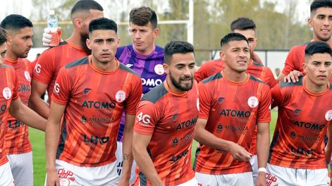 Los Andes | Huracán Las Heras juega una verdadera final el próximo lunes y por ahora, no tiene estadio en Mendoza. / Gentileza. Foto: Orlando Pelichotti