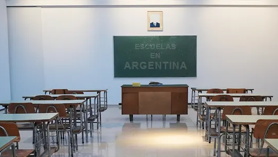 dos escuelas primarias, dos aniversarios