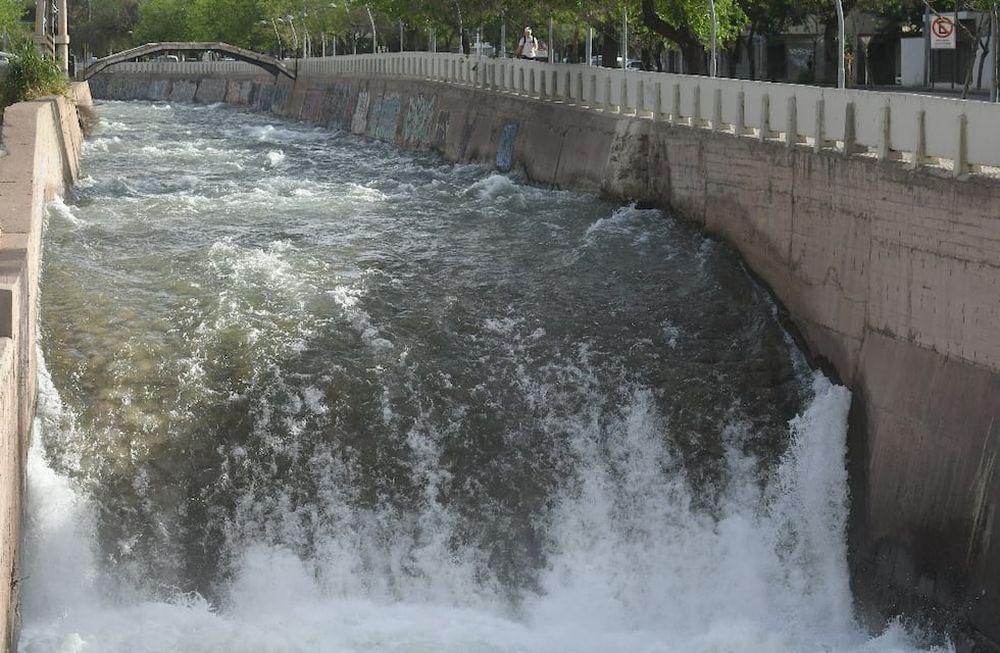 Tras las intensas nevadas registradas este año, la temporada 2024 será un paliativo a los más de 10 años de crisis hídrica en la provincia. | Foto: José Gutiérrez / Los Andes