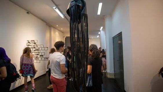 En conjunto con la exposición se dieron a conocer los ganadores del concurso, que se repartieron más de un millón de pesos en premios. Foto: Gentileza