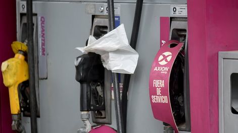 El faltante de combustible sigue registrándose en distintas estaciones de servicio. (Ramiro Pereyra/La Voz)