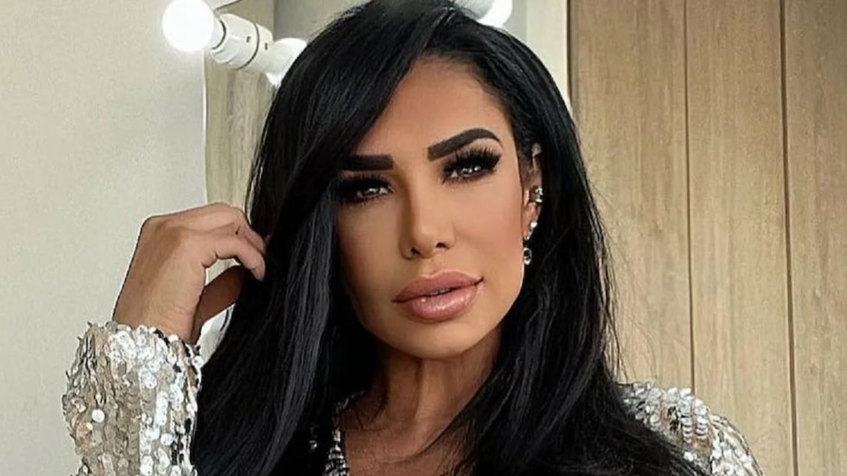 Lis Vega hizo la pose más difícil en el jacuzzi y mostró su parte trasera toda mojada