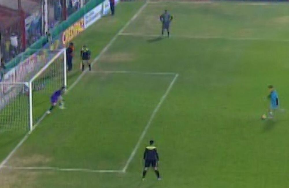 Sebastián Contreras, el loco que picó el penal ante Godoy Cruz
