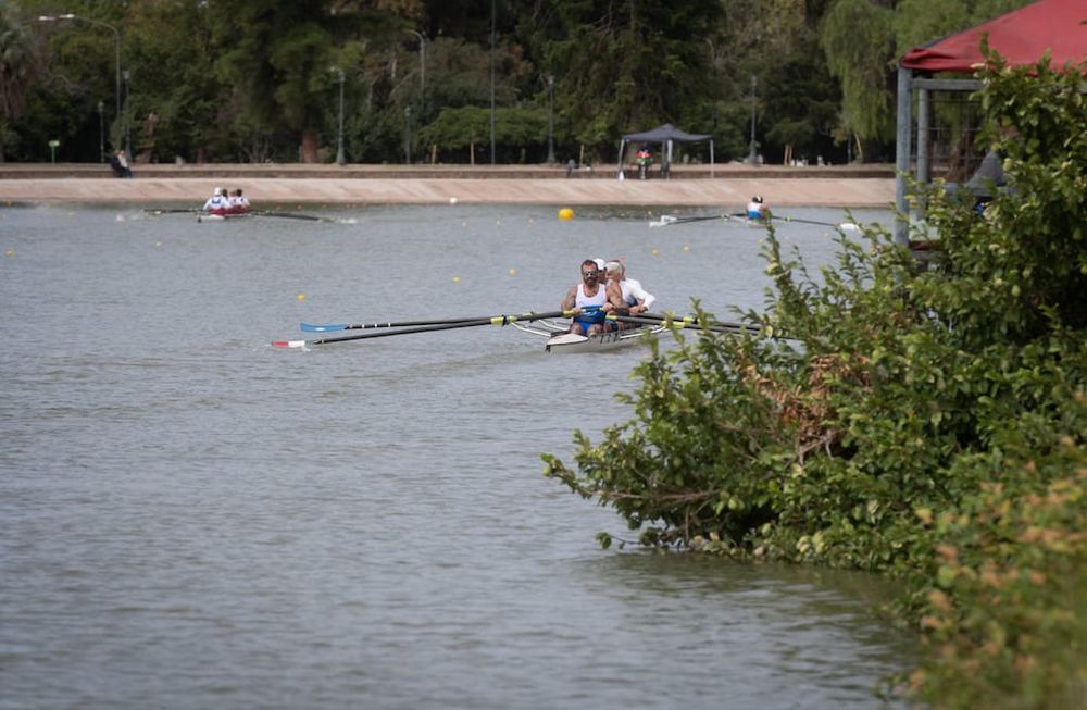 En el lago del parque general San Martín. Foto: Ignacio Blanco / Los Andes