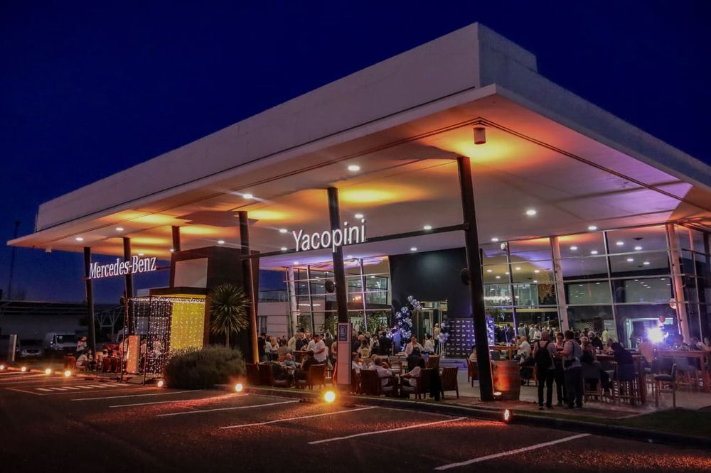 Yacopini celebró 10 años como un prestigioso concesionario oficial de Mercedes-Benz.