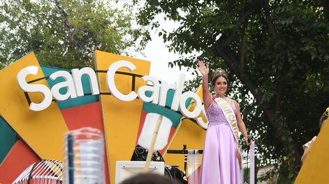Luz Soria, reina de San Carlos.