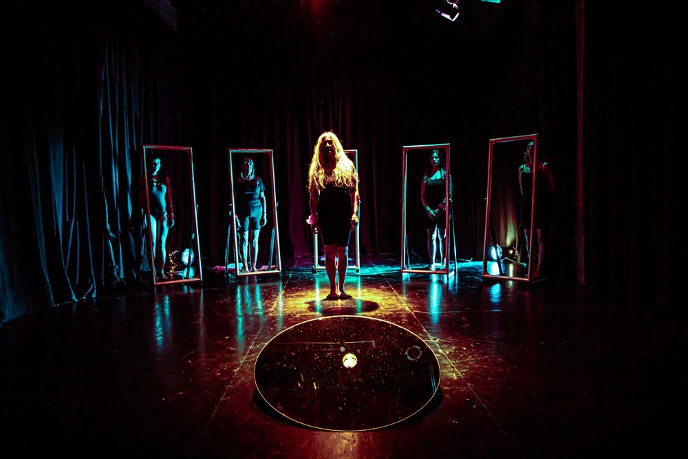 Escena de la obra.