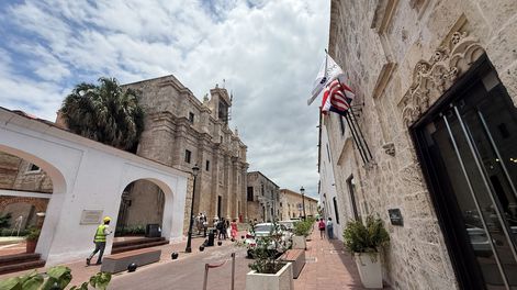 Santo Domingo reúne fortalezas, plazas y edificios históricos que conservan el origen de una de las ciudades más antiguas de América.