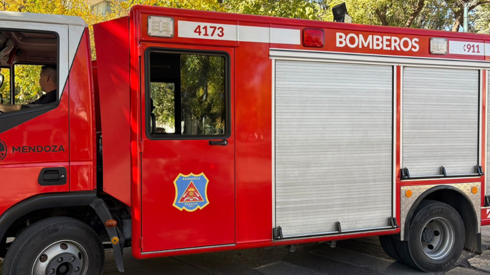 Susto en Ciudad por una inminente explosión de gas en una cloaca
